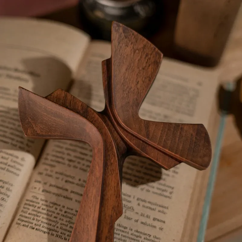 Cruz Tallada en Madera Sólida  - Home Decor Vintage reseña y precio